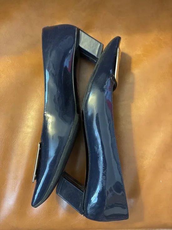 Roger Vivier Shoes - Picture 2 of 6